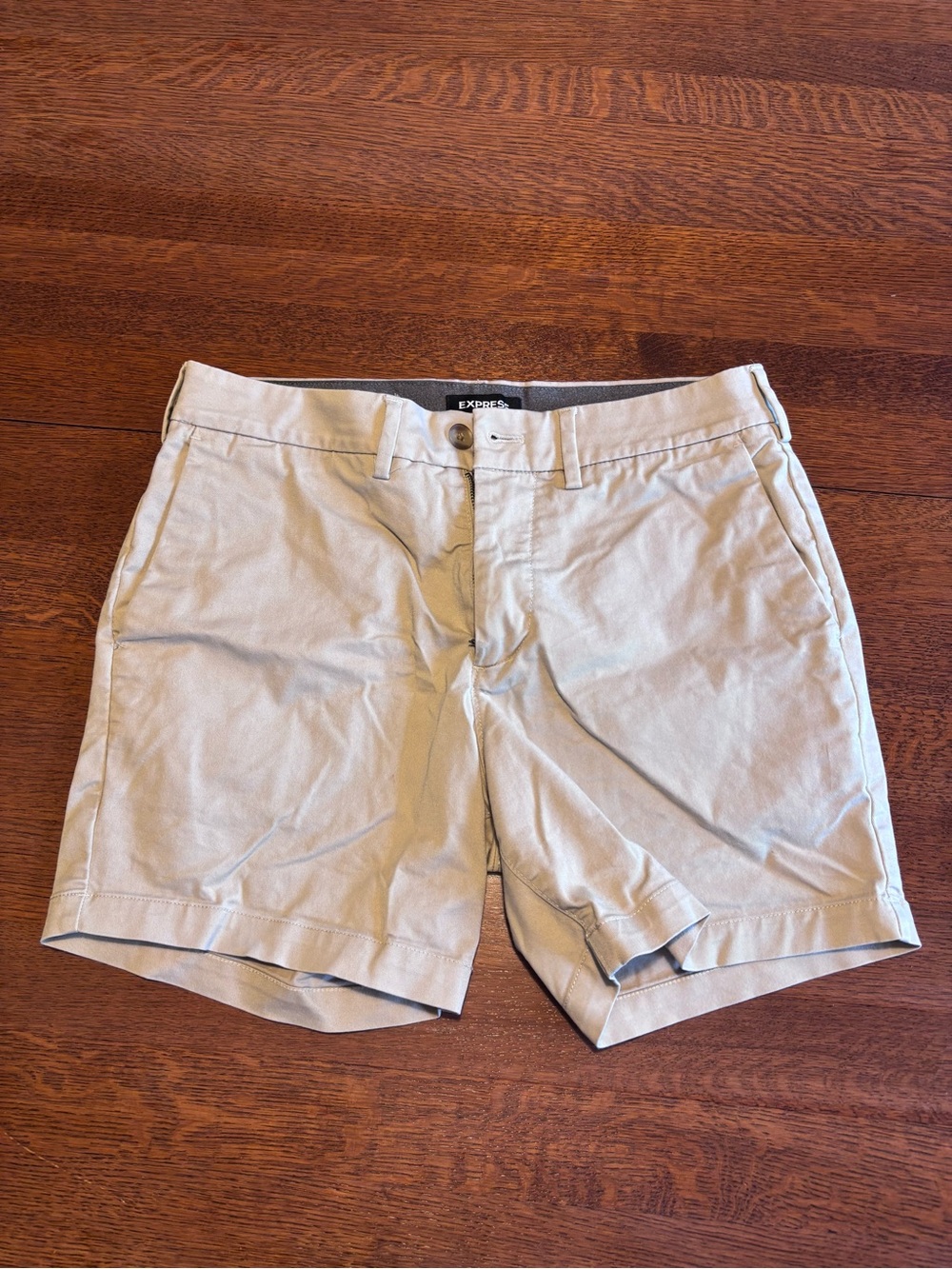 Express Men’s Light Khaki Flat Front Shorts